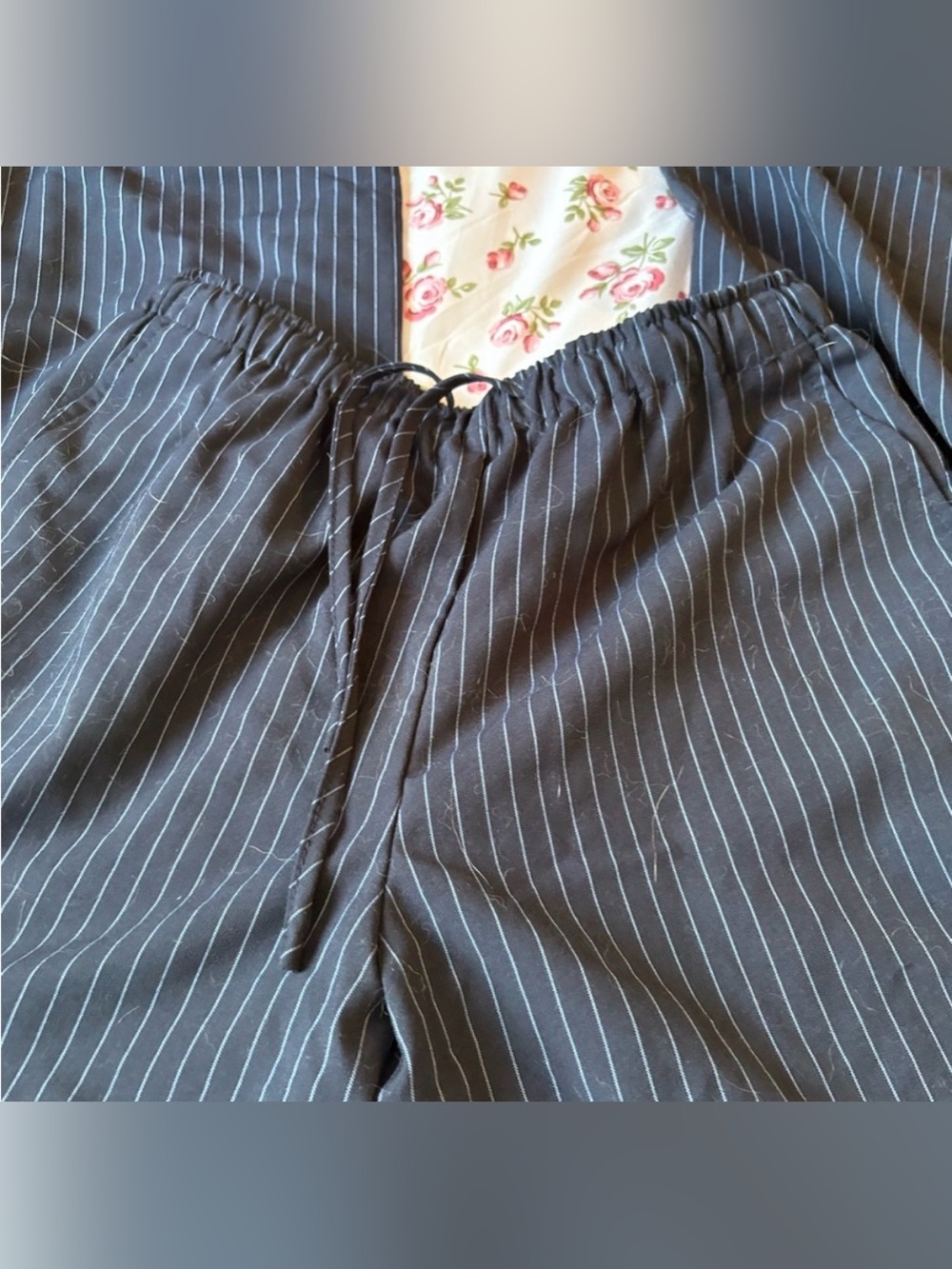 2/$25💌 Women's Black Pinstripe Drawstring Pants